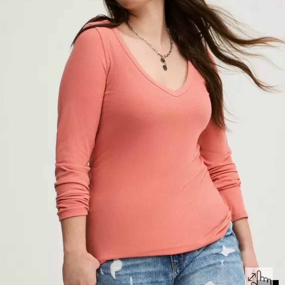 Torrid Ribbed V-Neck Top-Color: Faded Rose